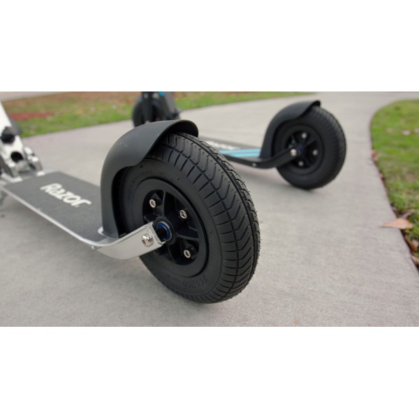 Razor Scooter A5 Air Αναδιπλούμενο αλουμινένιο Kick Scooter για παιδιά σε χρώμα ασημί