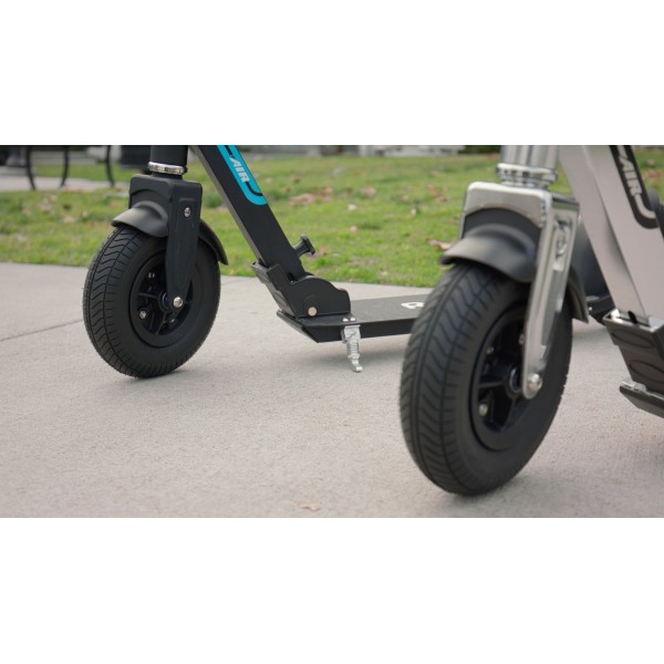 Razor Scooter A5 Air Αναδιπλούμενο αλουμινένιο Kick Scooter για παιδιά σε χρώμα ασημί