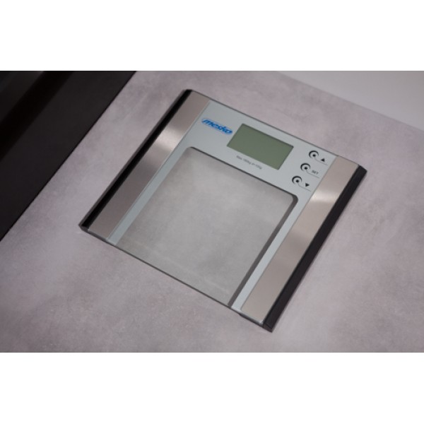 MESKO BATHROOM SCALE WITH ANALYZER