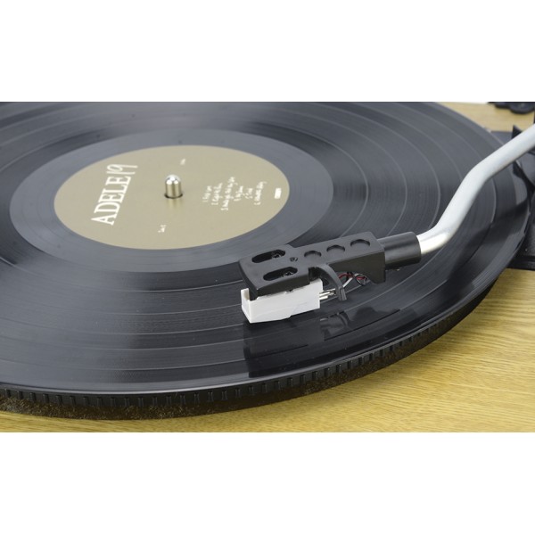 AIWA ALL IN ONE STEREO TURNTABLE WOOD