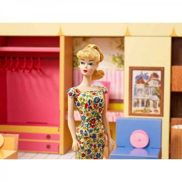 Mattel Barbie 75th Anniversary Retro Dreamhouse 